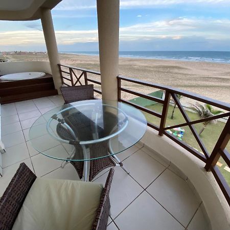 Beachfront Apt & Jacuzzi Taíba Екстериор снимка