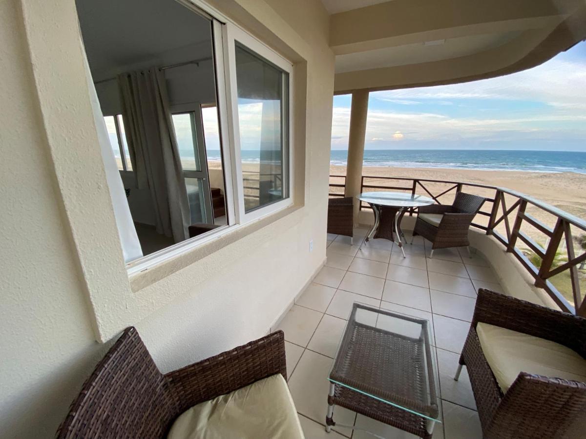 Beachfront Apt & Jacuzzi Taíba Екстериор снимка